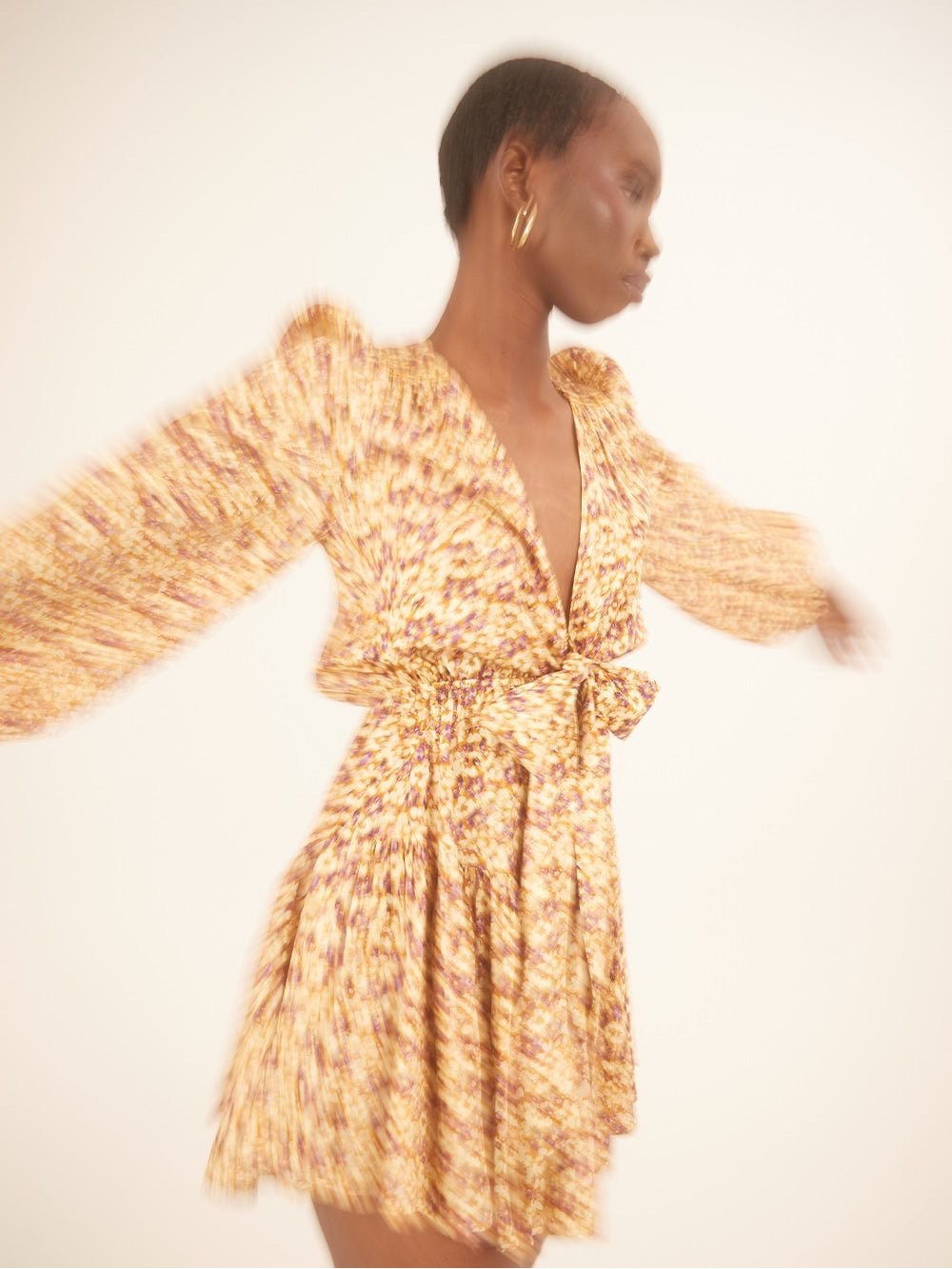 KIVARI Mia Tie Front Floral Mini Dress Golden Ditsy Size 10 - Picture 7 of 12